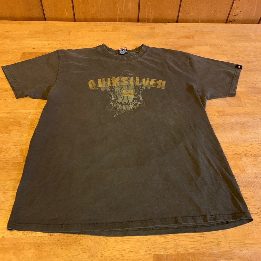 Quicksilver men’s T-shirt size L brown clean